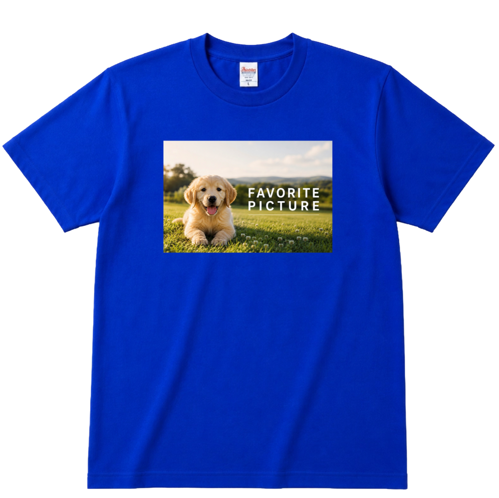 犬の写真とFAVORITE PICTUREの文字を背景ごと使った青いTシャツの入稿例